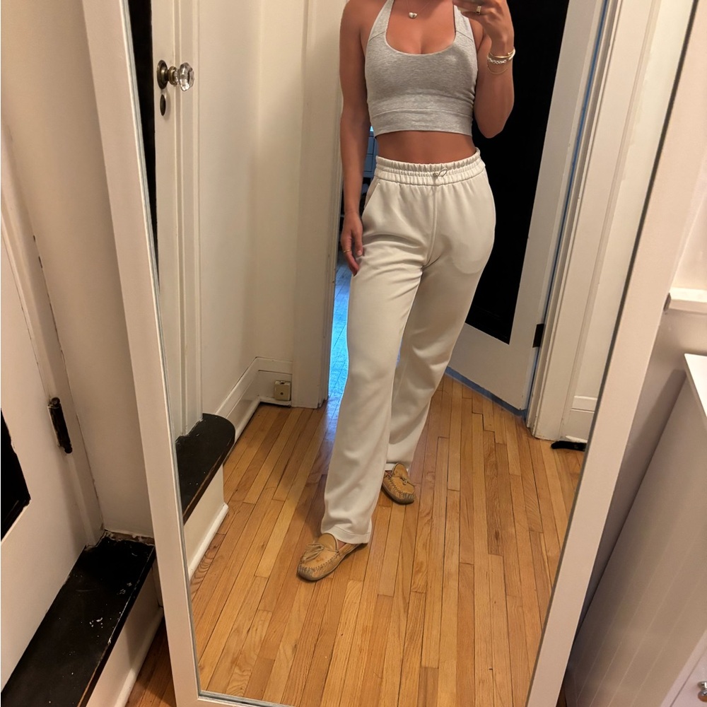 Lululemon white cream High-Waist Relaxed Sweatpants